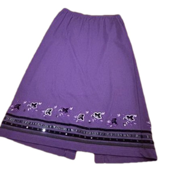 NWOT XL Bechanel purple embroidered hem maxi skirt - Picture 1 of 16